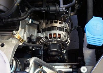 Máy Phát Điện Ô Tô Hỏng? Hướng Dẫn Chẩn Đoán Sớm Tại Nhà