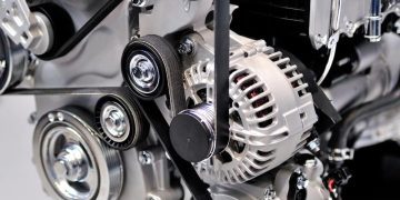 Khi nào cần thay thế máy phát điện trên xe của bạn?