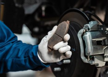 Phanh: Những điều bạn cần biết về má phanh xe của mình