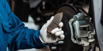 Phanh: Những điều bạn cần biết về má phanh xe của mình