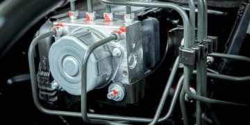 Hướng dẫn cơ bản về ABS – Hệ thống chống bó cứng phanh