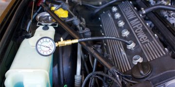 5 Nguyên nhân gây ra hiện tượng nén thấp trong động cơ ô tô (và cách khắc phục)