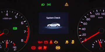 5 đèn cảnh báo trên bảng điều khiển mà bạn không được bỏ qua