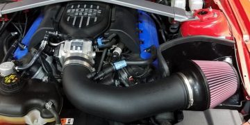 Cold Air Intake (CAI): Phân Tích Hiệu Suất & Rủi Ro Cảm Biến MAF